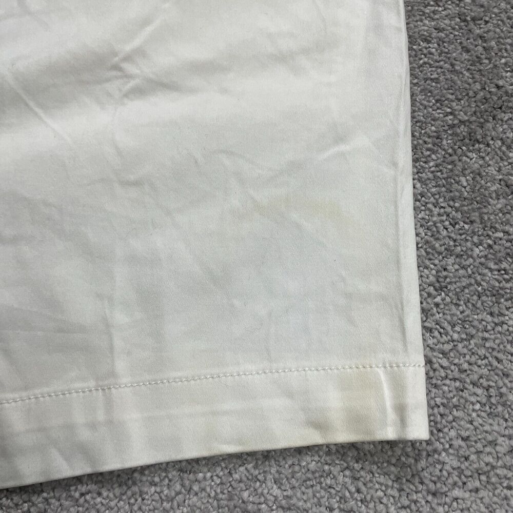 Miss Demeanor+ Bermuda Shorts Womens 14 White Mid Rise Stretch Cotton Casual NWT - Picture 3 of 10